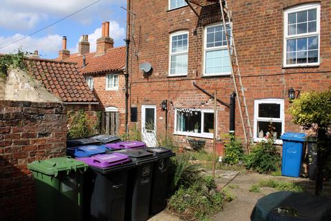 4 bedroom terraced house for sale, South Street, Caistor, LN7