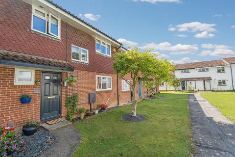 3 bedroom terraced house for sale, Mount Close, Farnham Common SL2