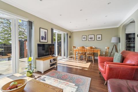 3 bedroom terraced house for sale, Mount Close, Farnham Common SL2