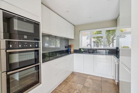 3 bedroom terraced house for sale, Mount Close, Farnham Common SL2