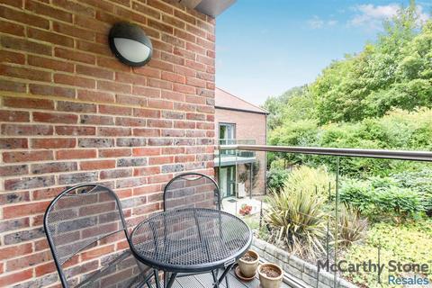 2 bedroom apartment for sale, Austen Place, Lower Turk Street Alton, GU34 1FZ