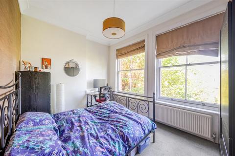 2 bedroom flat for sale, Compayne Gardens, South Hampstead NW6