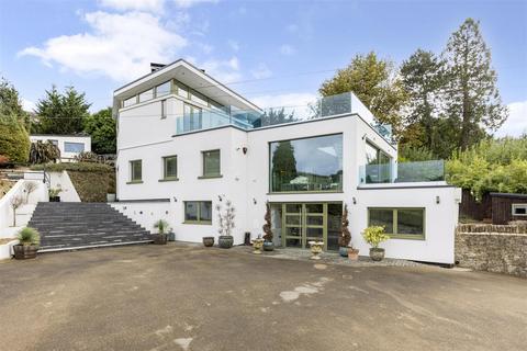undefined, Cleeve Hill, Cheltenham