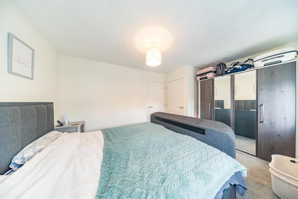 42-Berrywood-Drive-23.jpg