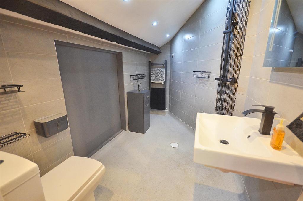 En-Suite Shower Room