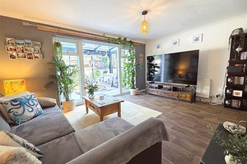 3 bedroom semi-detached house for sale, Wilden Lane, Stourport-On-Severn