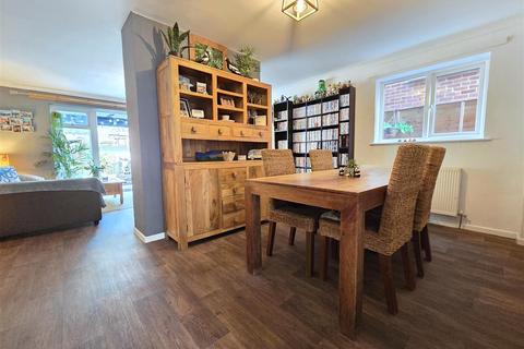 3 bedroom semi-detached house for sale, Wilden Lane, Stourport-On-Severn