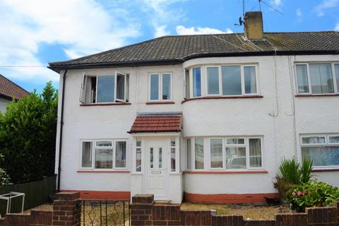 2 bedroom maisonette to rent, Hexham Gardens, Isleworth, TW7