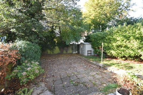 2 bedroom maisonette to rent, Hexham Gardens, Isleworth, TW7