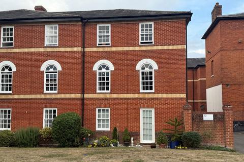 2 bedroom retirement property for sale, Farmadine House, Saffron Walden