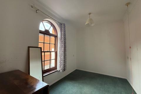 2 bedroom retirement property for sale, Farmadine House, Saffron Walden