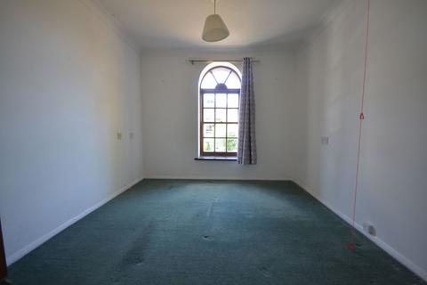 2 bedroom retirement property for sale, Farmadine House, Saffron Walden