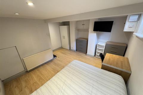 1 bedroom in a house share to rent, Autumn Street, Hyde Park, Leeds, LS6 1RH
