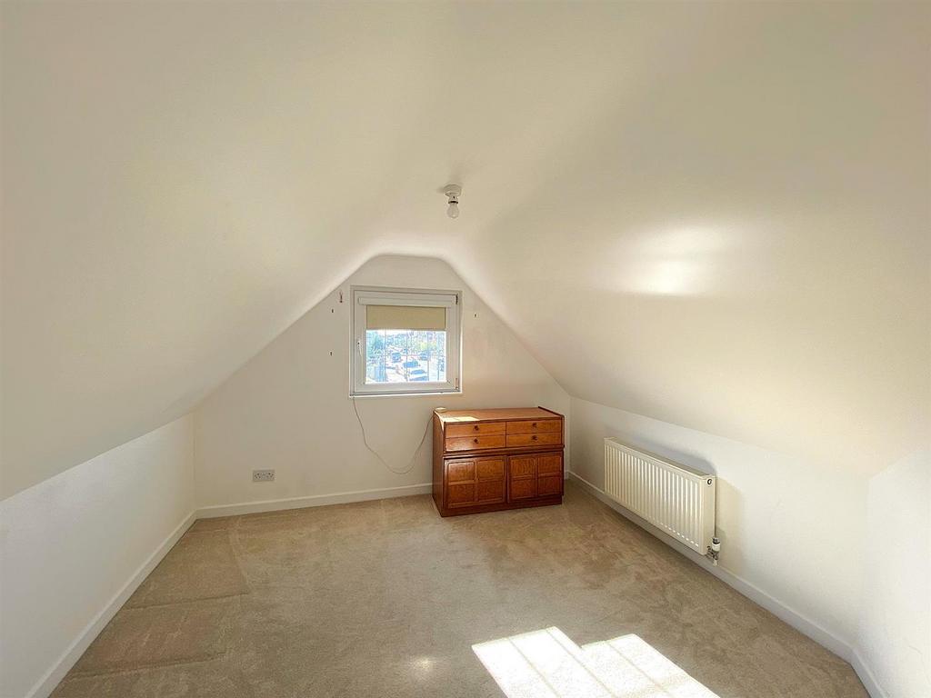 1 Bedford Ave - Bed3.jpg