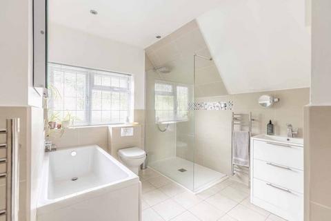 Drews Lodge Drews Park, Knotty Green, Beaconsfield, HP9 2TT