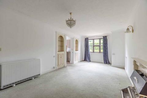 2 bedroom retirement property for sale, Maxwell Road, Beaconsfield HP9