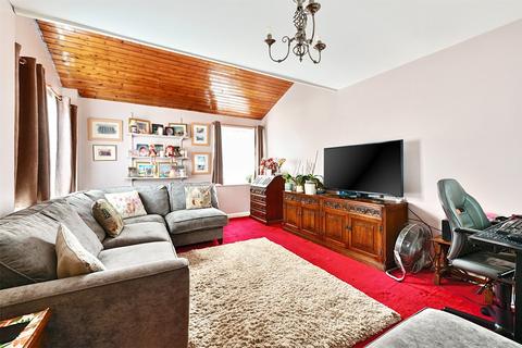 undefined, Verran Road, Surrey GU15