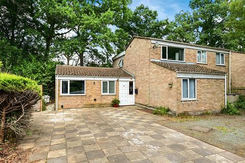 undefined, Verran Road, Surrey GU15