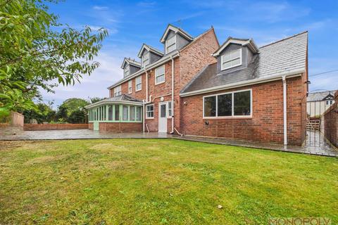 undefined, Rosemary Lane, Burton, Rossett, Wrexham