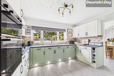 4 bedroom detached house for sale, Ardingley Avenue, Stafford ST17