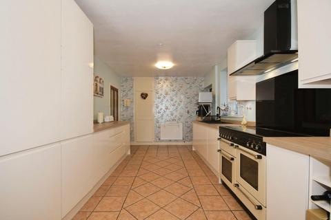 undefined, Elvin Way, New Tupton, Chesterfield, S42 6EG