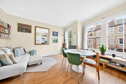 Heyford Avenue, London SW8