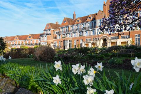 undefined, Kings Drive, Midhurst GU29
