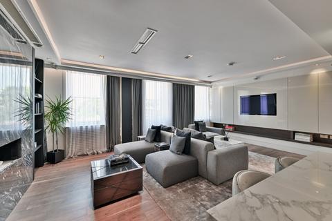 2 bedroom flat for sale, Ennismore Gardens, Knightsbridge, London