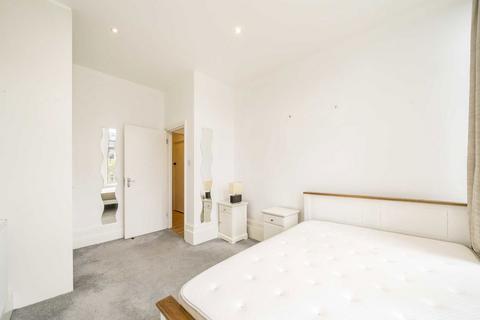 2 bedroom flat for sale, College Parade, London NW6