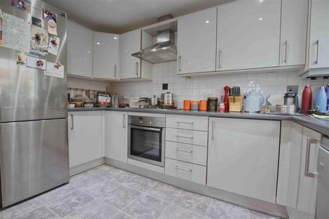 180 Coleridge Way, Borehamwood, WD6 2AT