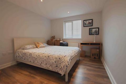 180 Coleridge Way, Borehamwood, WD6 2AT