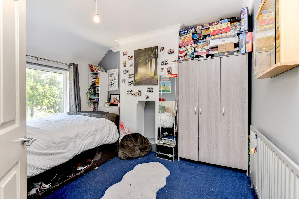Second bedroom