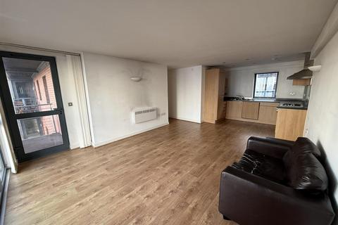 2 bedroom apartment for sale, City Road East, Manchester
