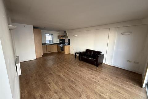 2 bedroom apartment for sale, City Road East, Manchester
