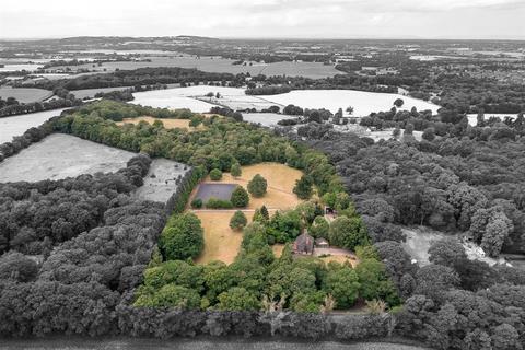 5 bedroom detached house for sale, Manor Lodge, Pell Wall