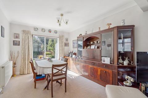 3 bedroom semi-detached house for sale, Elm Close, North Harrow HA2