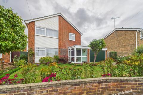 4 bedroom detached house for sale, Herston Close, Aylesbury, Buckinghamshire