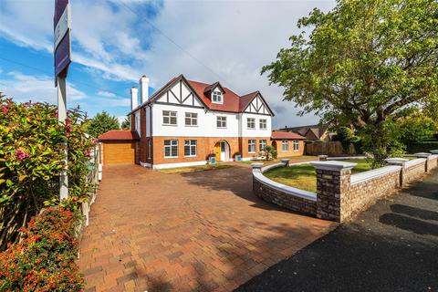 7 bedroom detached house for sale, Downs Side, South Cheam,  SM2