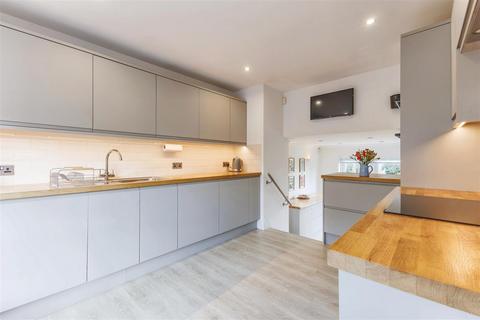 42 Ashdale Avenue, Pershore, WR10 1PL
