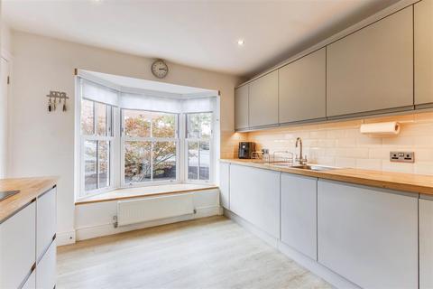 42 Ashdale Avenue, Pershore, WR10 1PL