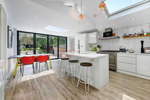 undefined, Park Road, Colliers Wood SW19