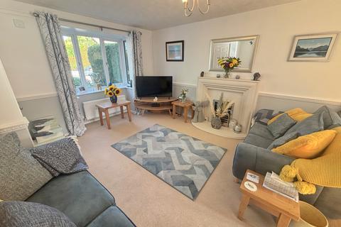 3 bedroom detached house for sale, Maple Close, Burbage, Leicestershire, LE10 2JZ