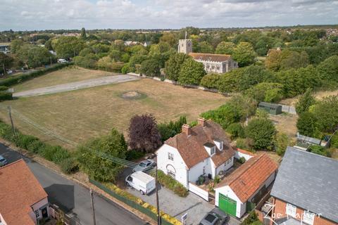 undefined, Burnham on Crouch