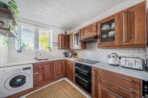 2 bedroom flat for sale, Elmworth Grove, West Dulwich, London, SE21