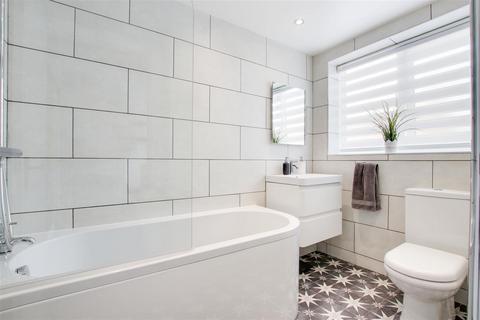30 Wavell Close, Cheshunt, Waltham Cross, EN8 0LA