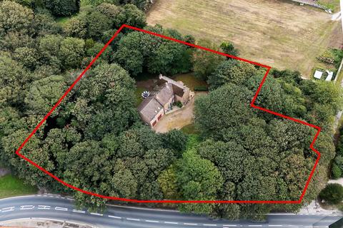 5 bedroom detached house for sale, The Presbytery, New Road, Holme on Spalding Moor, York, YO43 4BR