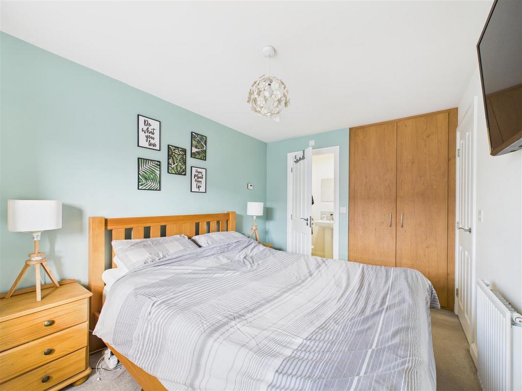 CAM03303 G0-PR0207-STILL013.jpg