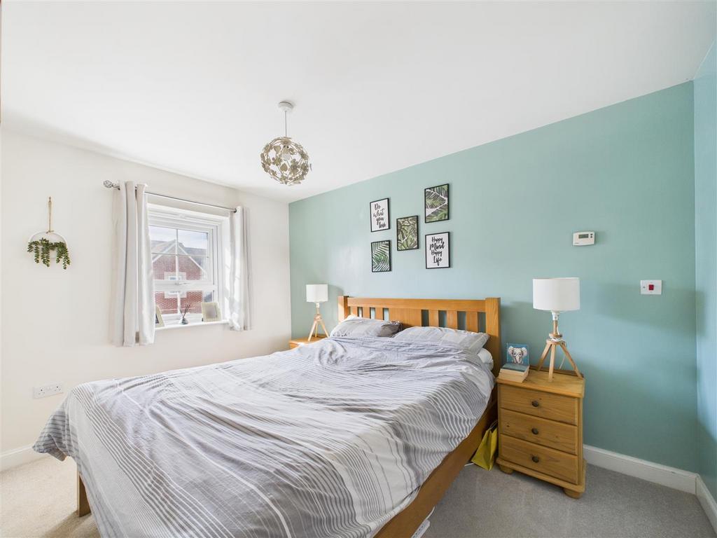 CAM03303 G0-PR0207-STILL016.jpg