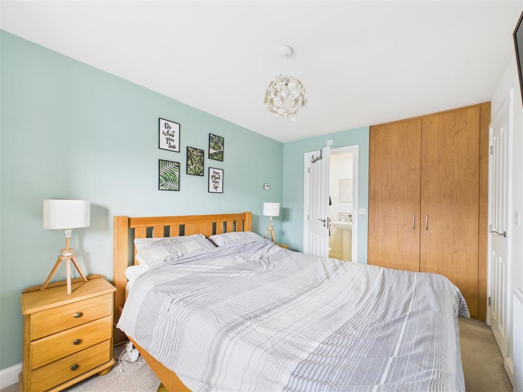 CAM03303 G0-PR0207-STILL014.jpg