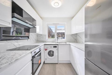 2 bedroom flat for sale, Kipling Drive, Colliers Wood SW19